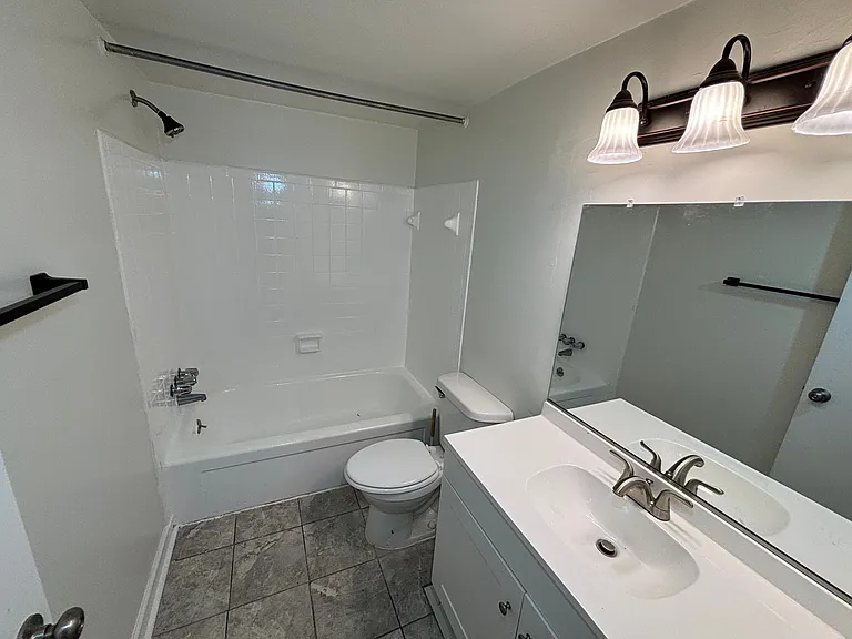 2832 Idlewild Blvd NE #2832 — Photo 9