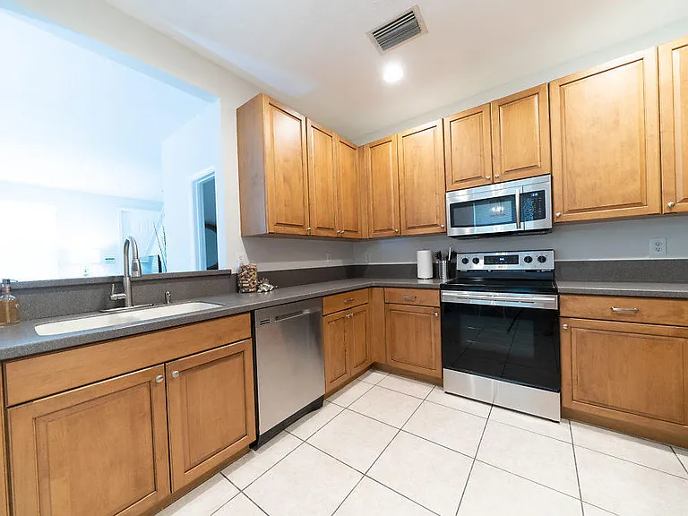 4198 Saint Lukes Ln — Photo 4