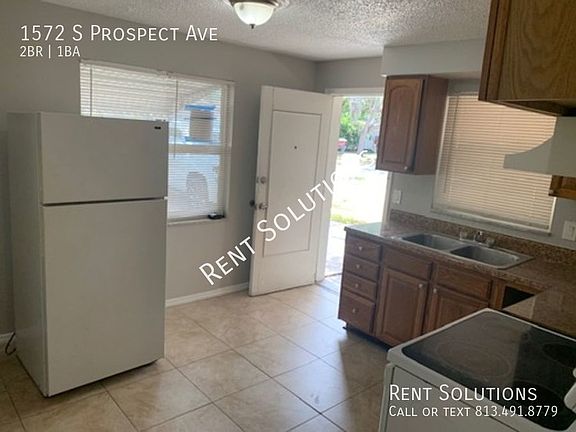 4th image of 1572 S Prospect Ave