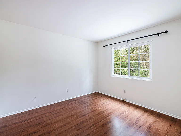 6068 Hackers Ln — Photo 20