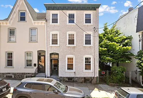 161 Hermitage St Photo 1