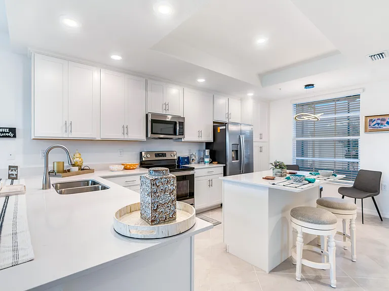 14234 Heritage Landing Blvd #1011 — Photo 3