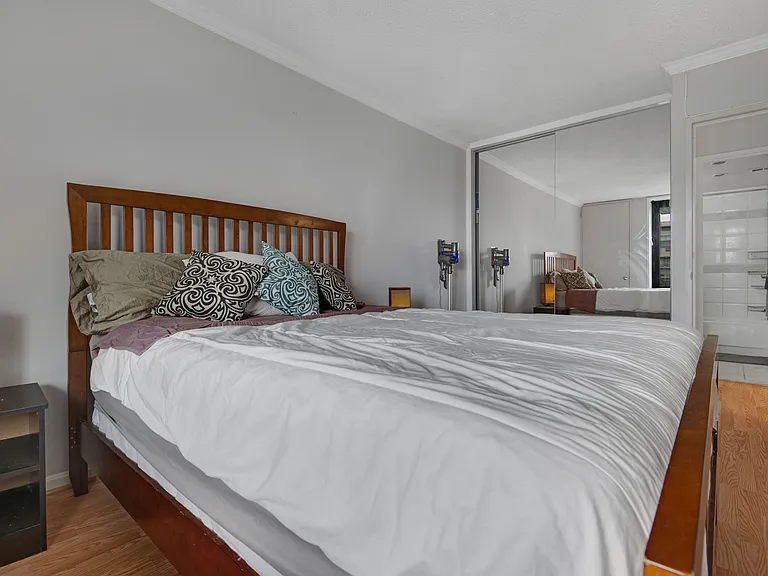 240 M St SW #E605 — Photo 7