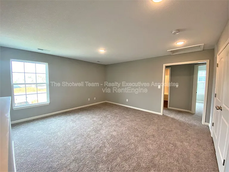 7852 Beeler Farms Ln — Photo 14