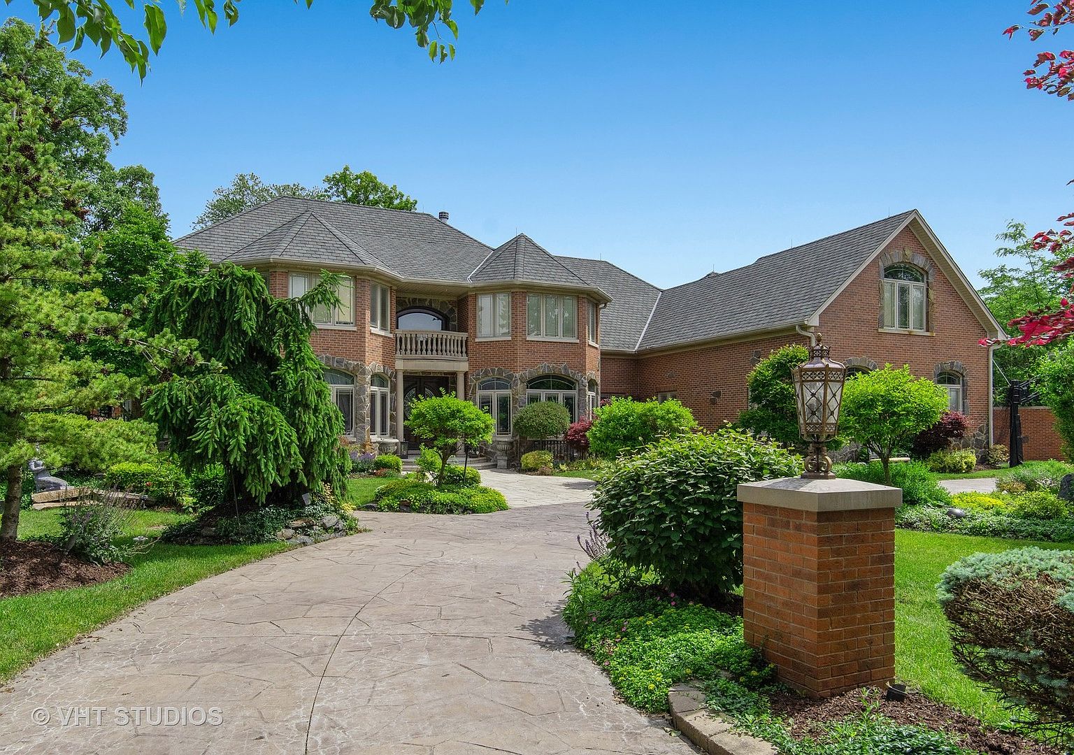 6455 N Sauganash Ave, Lincolnwood, IL 60712 Zillow