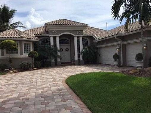 1st image of 13716 Nw 18 St