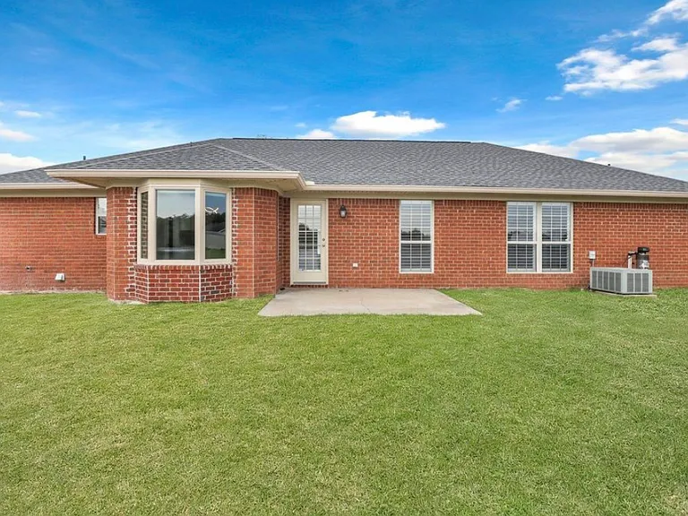 138 Wayfair Ln — Photo 36