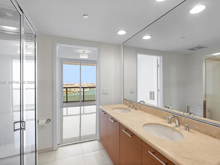 50 Biscayne Blvd #2604 — Photo 30