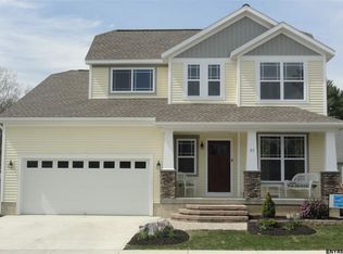 1 Ushu Ct, Gansevoort, NY 12831