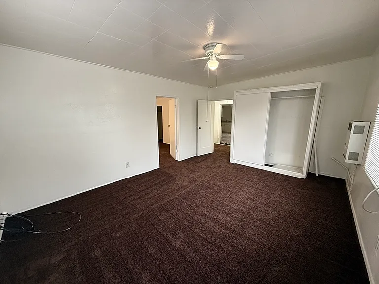 2736 Date St #B — Photo 6