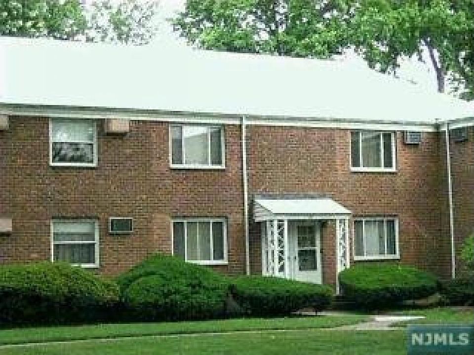 1st image of 145 E Clinton Ave #8B-208B