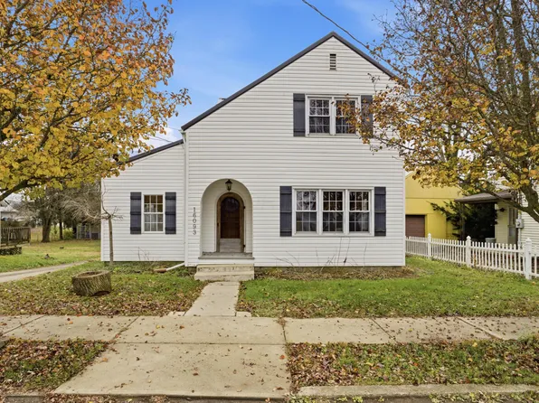 16093 Maple St, Laurelville, OH 43135