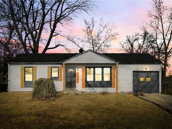 9106 E 74th Ter, Raytown, MO 64133