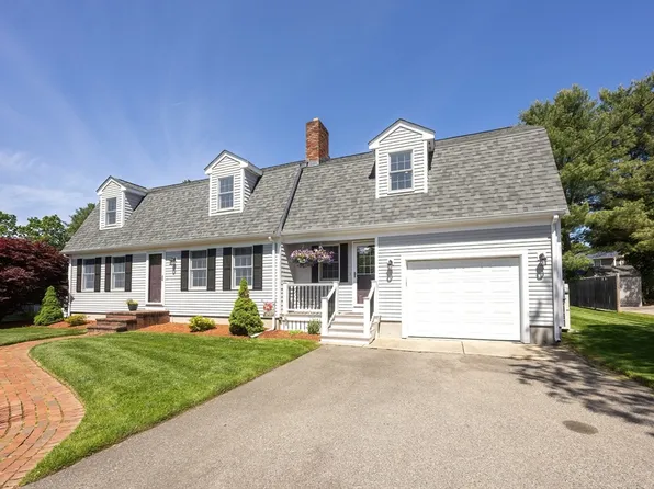 67 Jacap Dr, North Attleboro, MA 02760