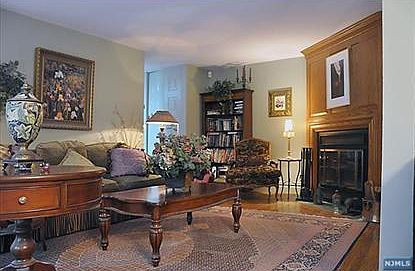 2nd image of 540B North Ave #540B