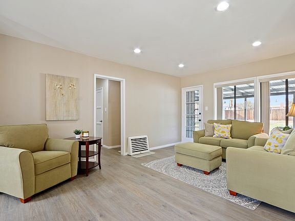 5th image of 722 W Flora St