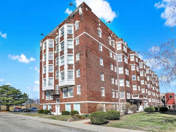 230 E 9th St APT 405, Indianapolis, IN 46204