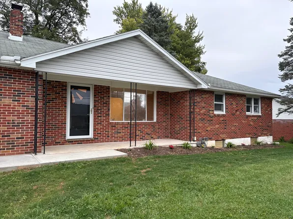 117 E Clearview Dr, Shrewsbury, PA 17361