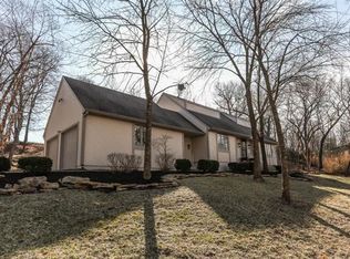 17355 Mission Rd, Stilwell, KS 66085