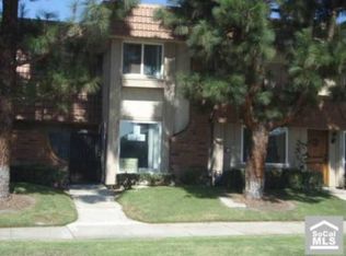 6933 Orangewood Ave, Cypress, CA 90630