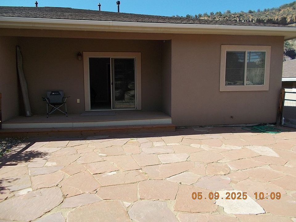 1st image of 115 River Oaks Dr