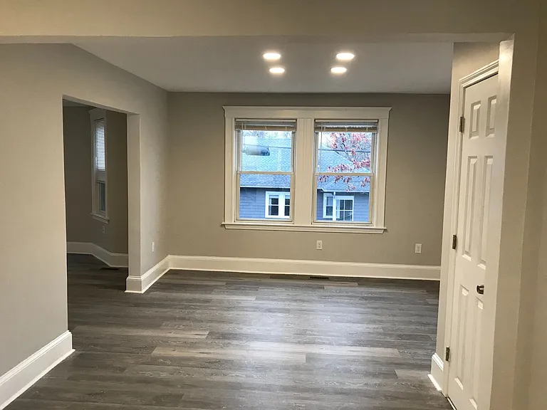 248 Pearl St — Photo 8