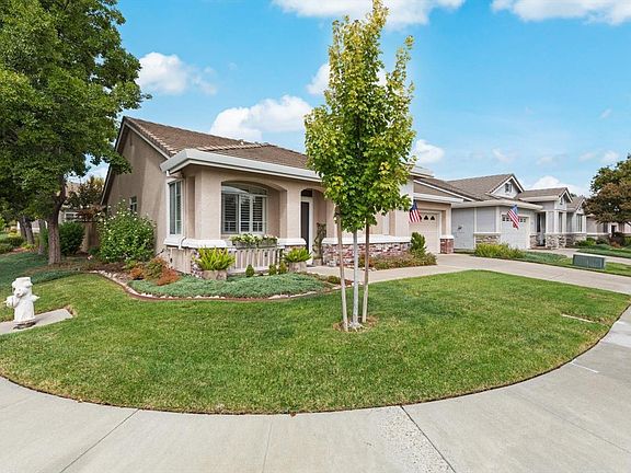 4th image of 257 Mandarin Circle