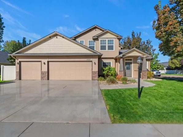 5073 N Dove Ridge Pl, Meridian, ID 83646