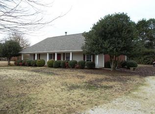 387 N Sweet Gum Ln, Tupelo, MS 38801