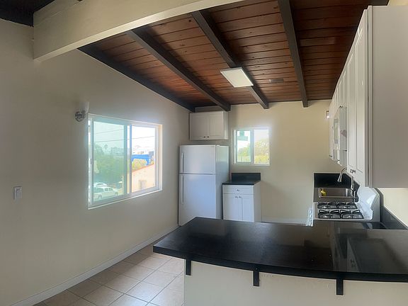 4th image of 2875 Broadway APT 10