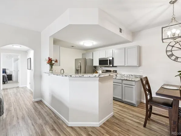 7440 S Blackhawk Street #9-204, Englewood, CO 80112