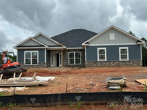 1735 Silver Birch Rd #104, York, SC 29745