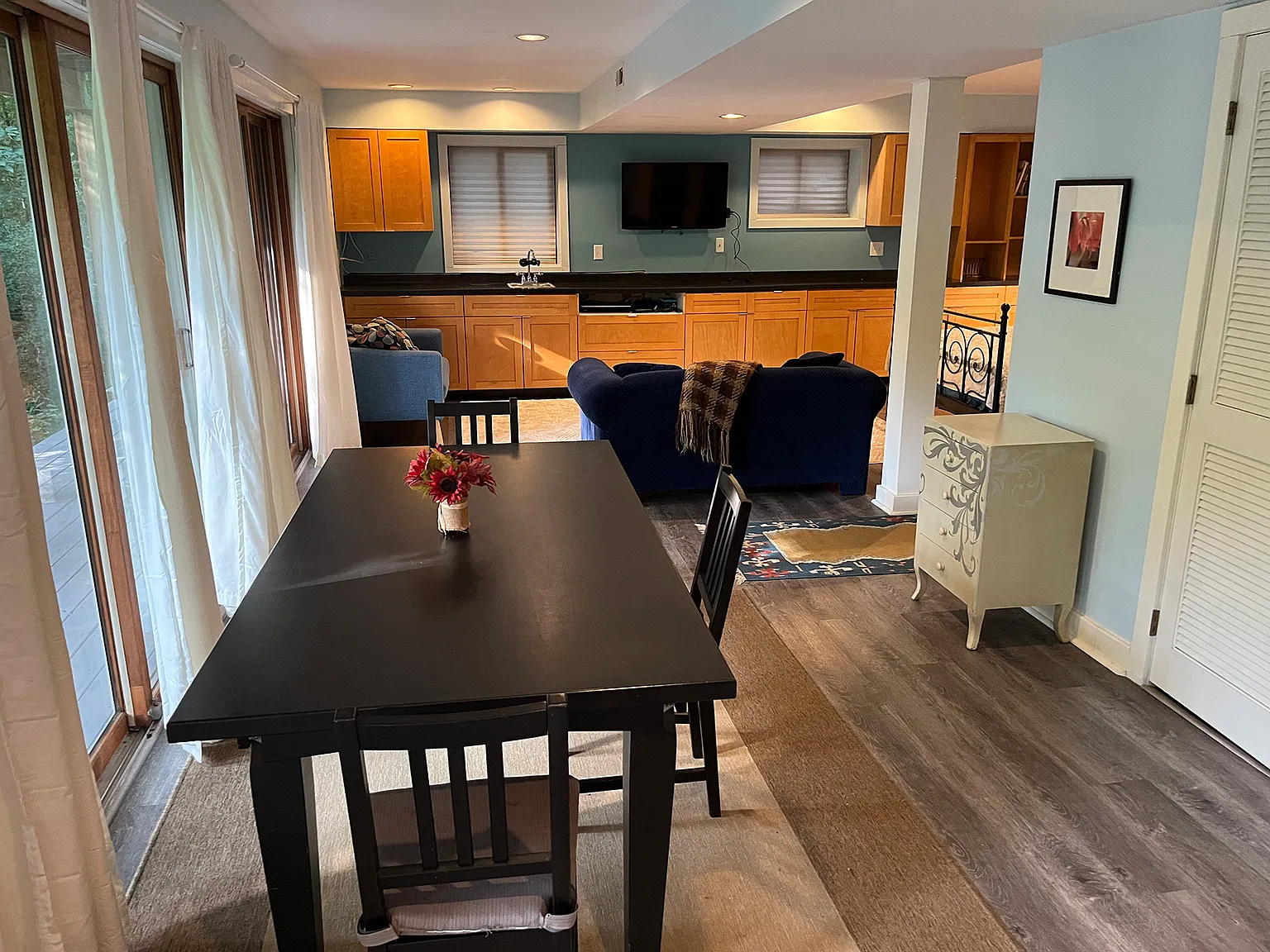 Studio, 750 sqft, $1,800 — Photo 1