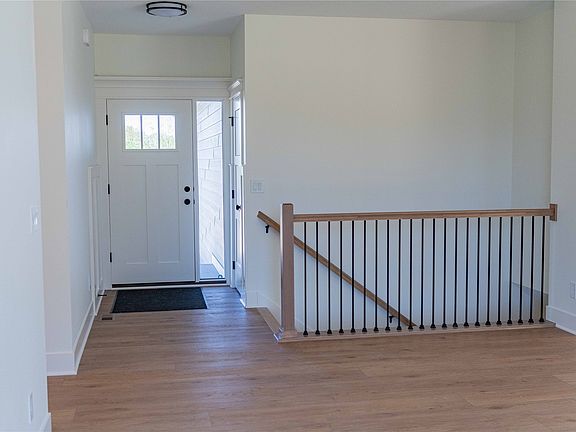 5th image of 213 Lynch Ln