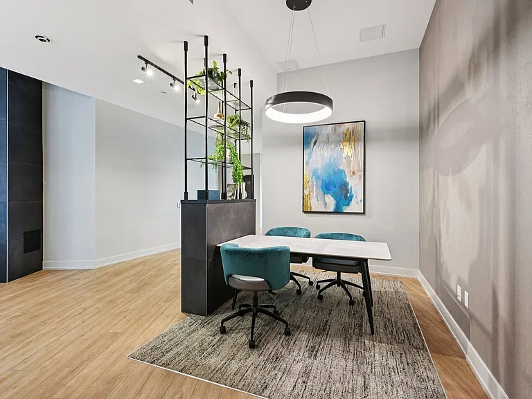 The Keystone Apartments — Photo 10