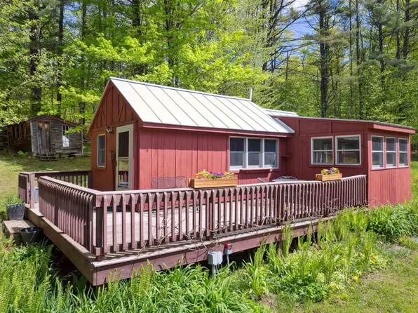 1176 Cross Road, Strafford, VT 05070