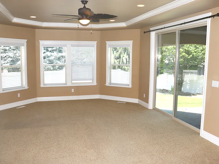 580 E Fallingbranch Dr — Photo 13