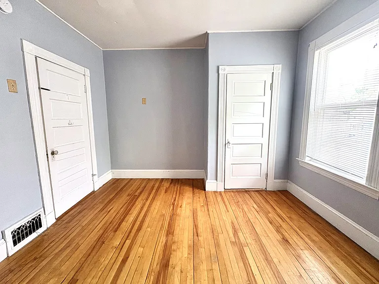 75 Whitney St #2 — Photo 24