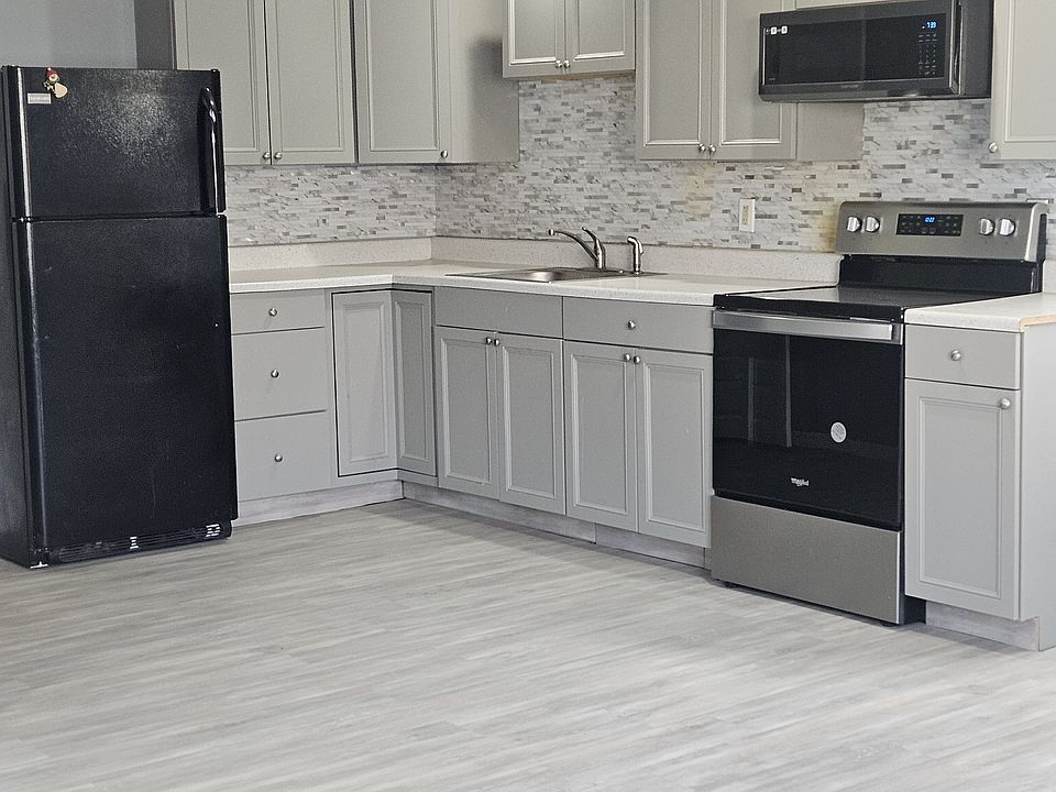 1st image of 38 Main St #2