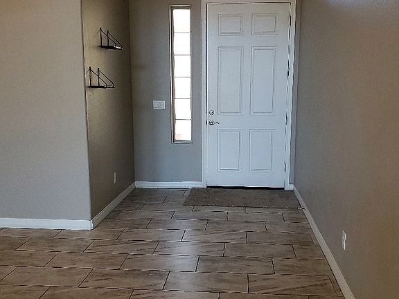 4th image of 512 E Dunbar Dr