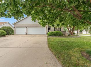 3802 Crail Rd, Champaign, IL 61822