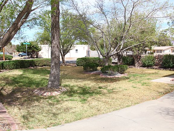 3rd image of 5412 Soledad Ln