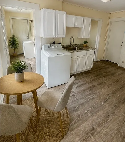 6 E Walnut St #1L — Photo 8