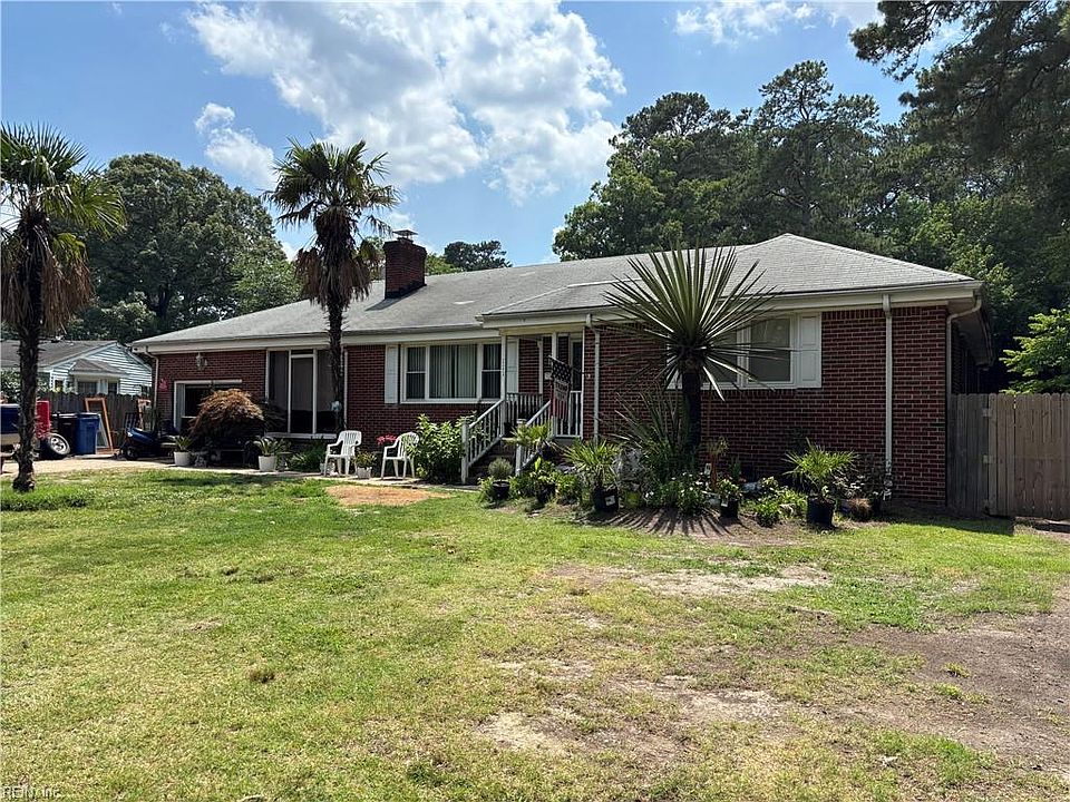 1st image of 111 Goldcrest Dr