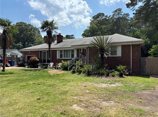 111 Goldcrest Dr, Chesapeake, VA 23325