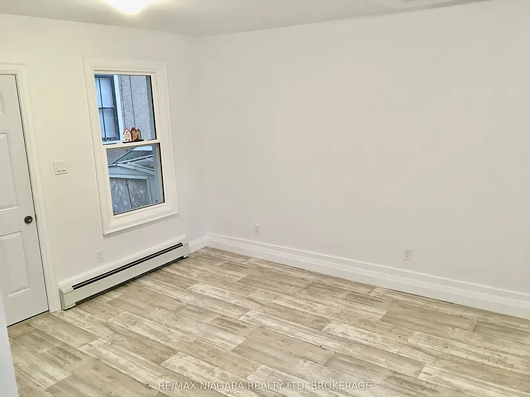 163 Welland Ave #REAR — Photo 6
