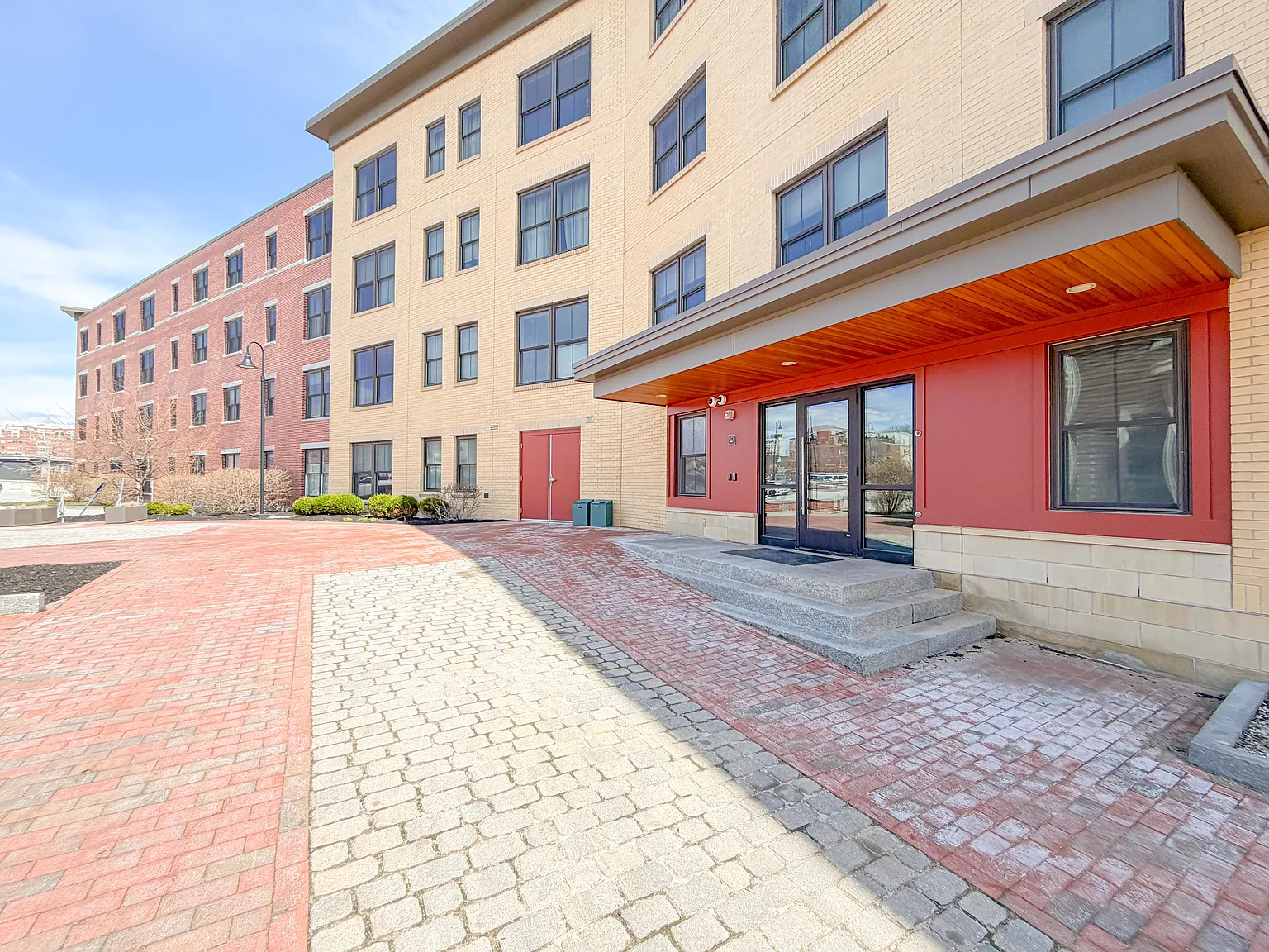 2 bed, 1185 sqft, $3,475 — Photo 3