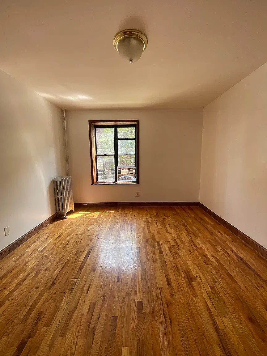 3001 Clarendon Road — Photo 3