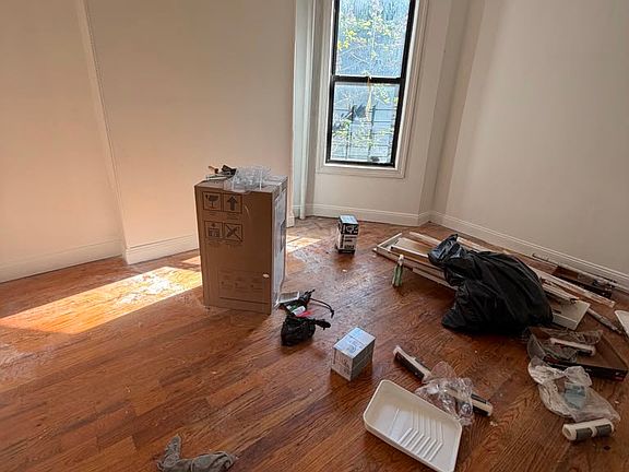 4th image of 674 Saint Anns Ave APT 2N