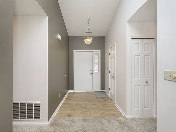 4th image of 10265 Stillwell Dr